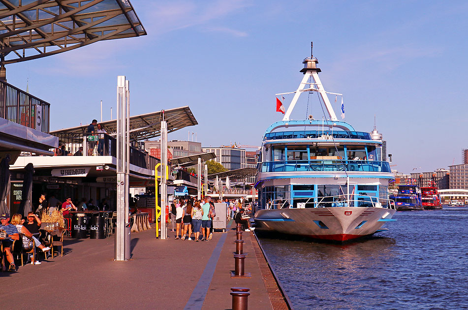 Der Anleger an den Landungsbrücken